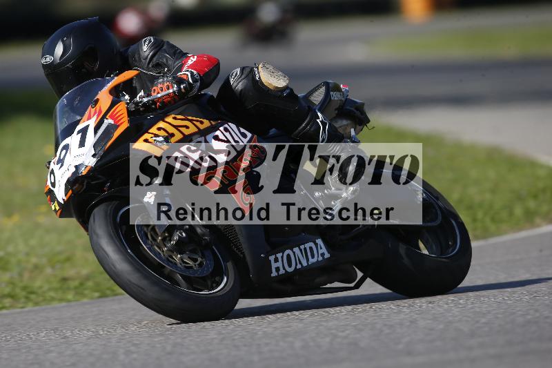 Archiv-2023/75 29.09.2023 Speer Racing ADR/Gruppe gelb/691